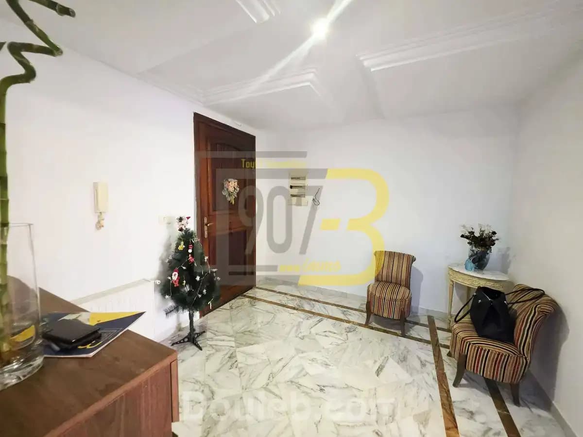 Un appartement s3 retapé à cité ennasr - Miniature 4