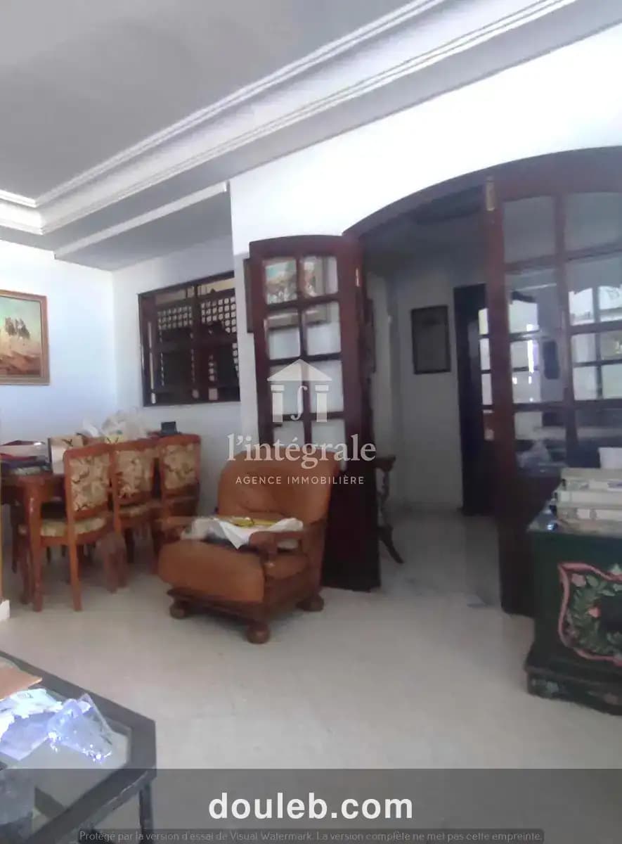 Villa s6 bureau ou habitation à Tunis