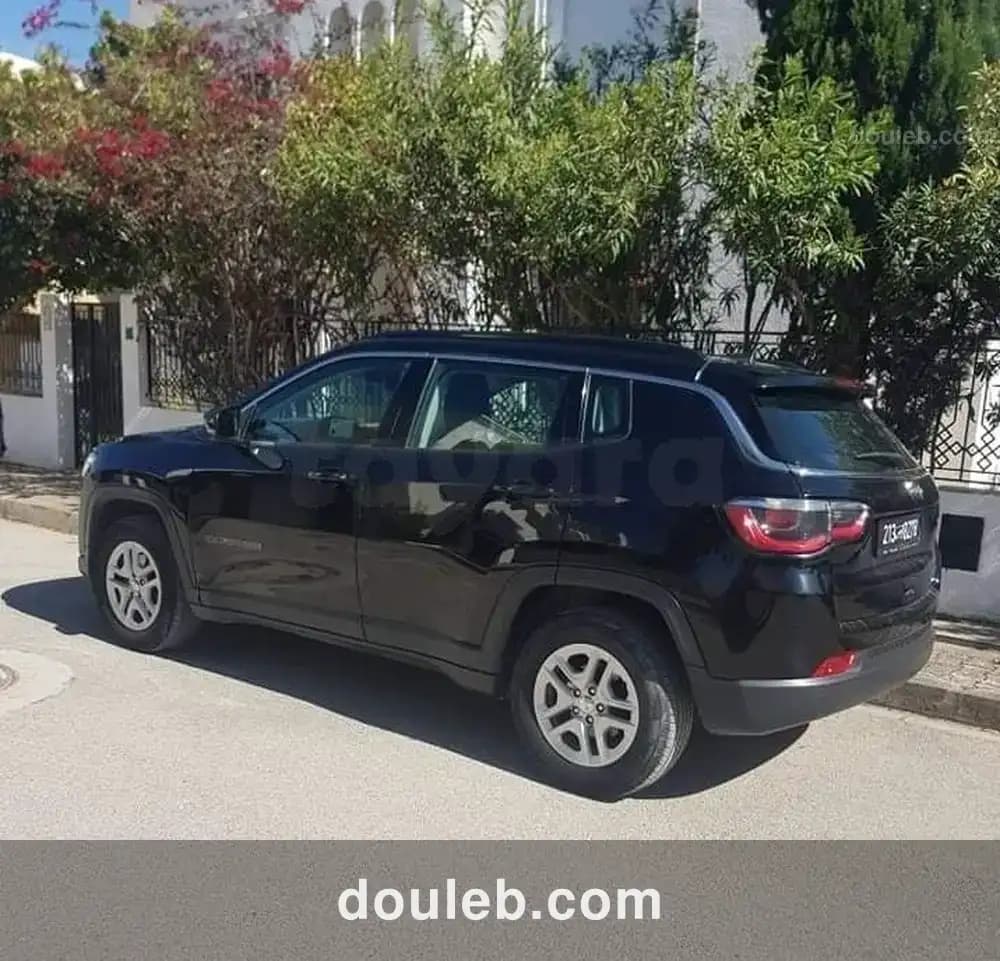 Jeep compass 1ere main à Tunis