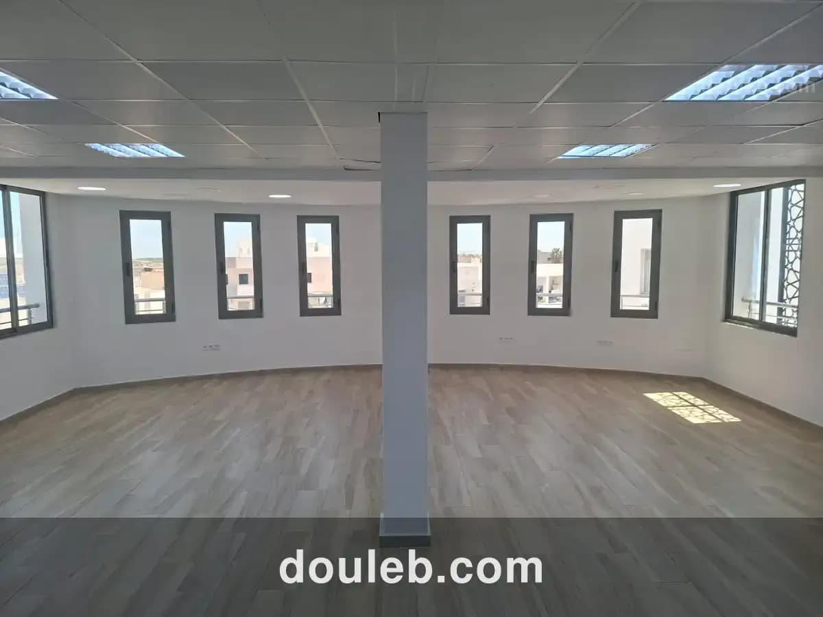 Bureau à ariana soghra 66m à Tunis