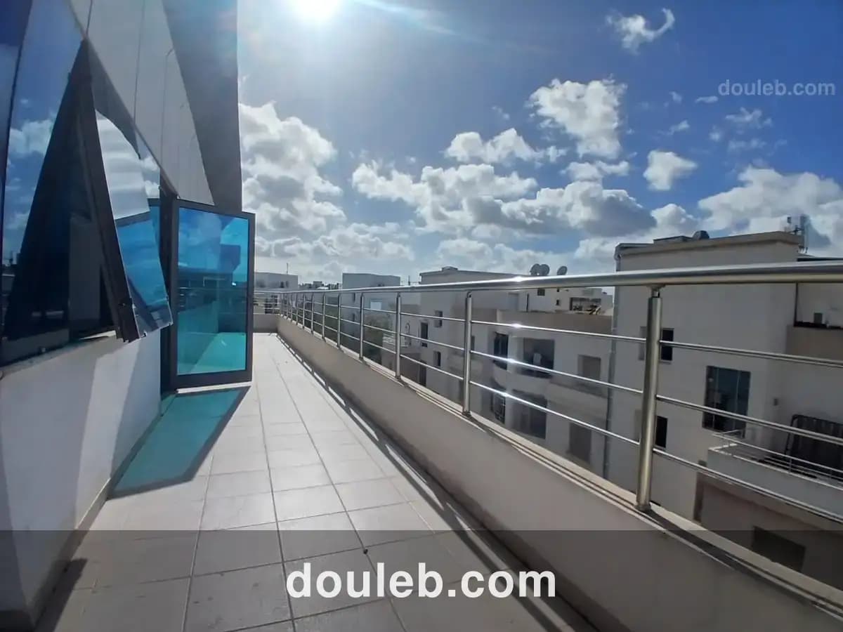 Bureau spacieux à Tunis