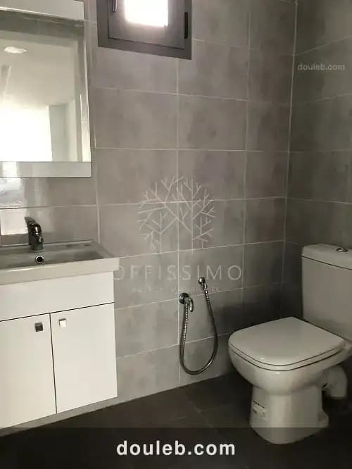 Local commercial 100m lac 2 - Miniature 2