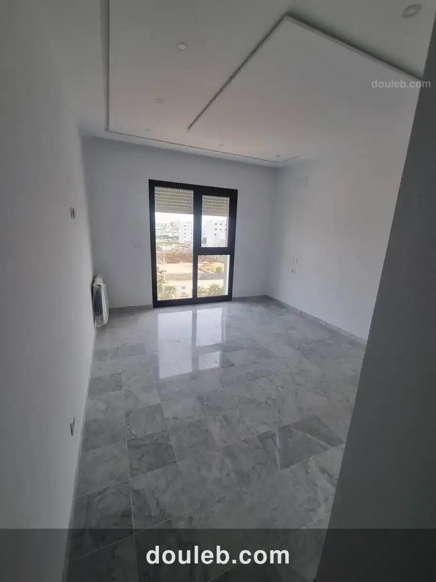 S plus trois très ensoleillé à la nv sokra - Miniature 2