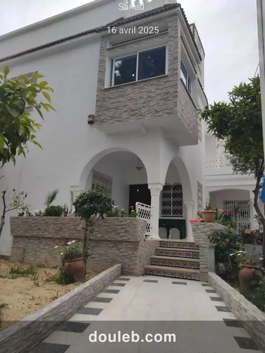 Grande villa 2 niveaux carthage birsa - Miniature 3