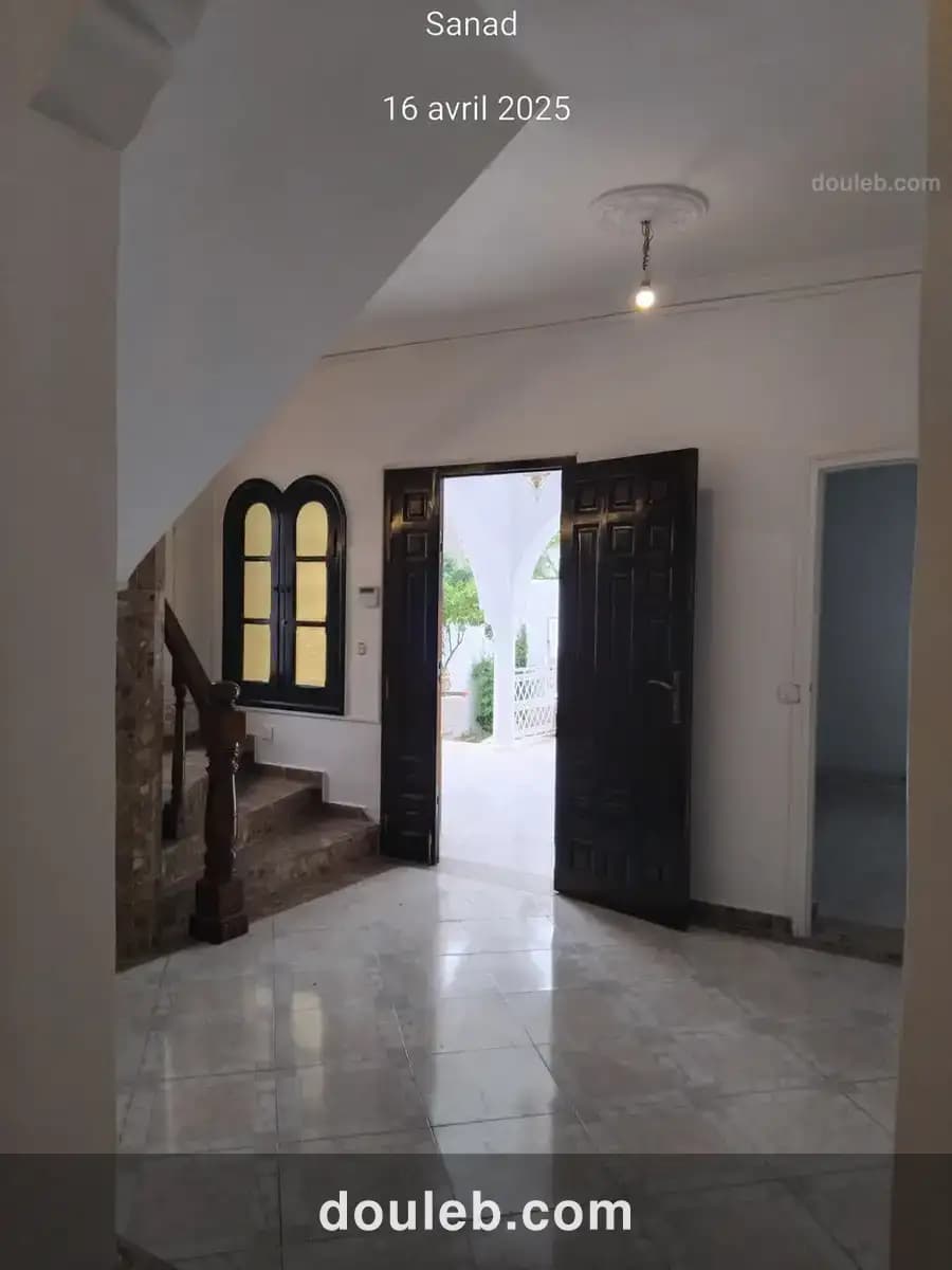 Grande villa 2 niveaux carthage birsa - Miniature 5