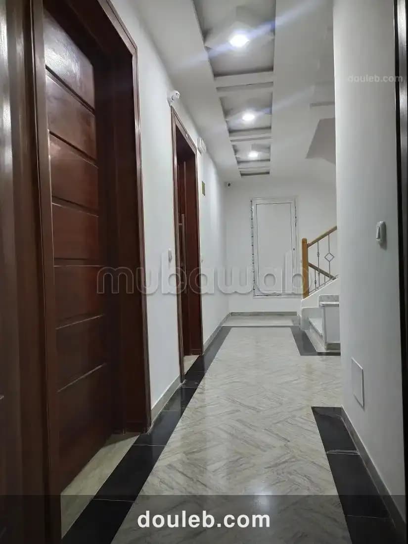 Des bureaux haut standing - Miniature 2