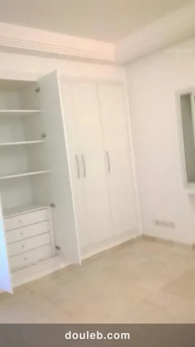 Joli appartement s1 semi meublée et bien équipée - Miniature 3