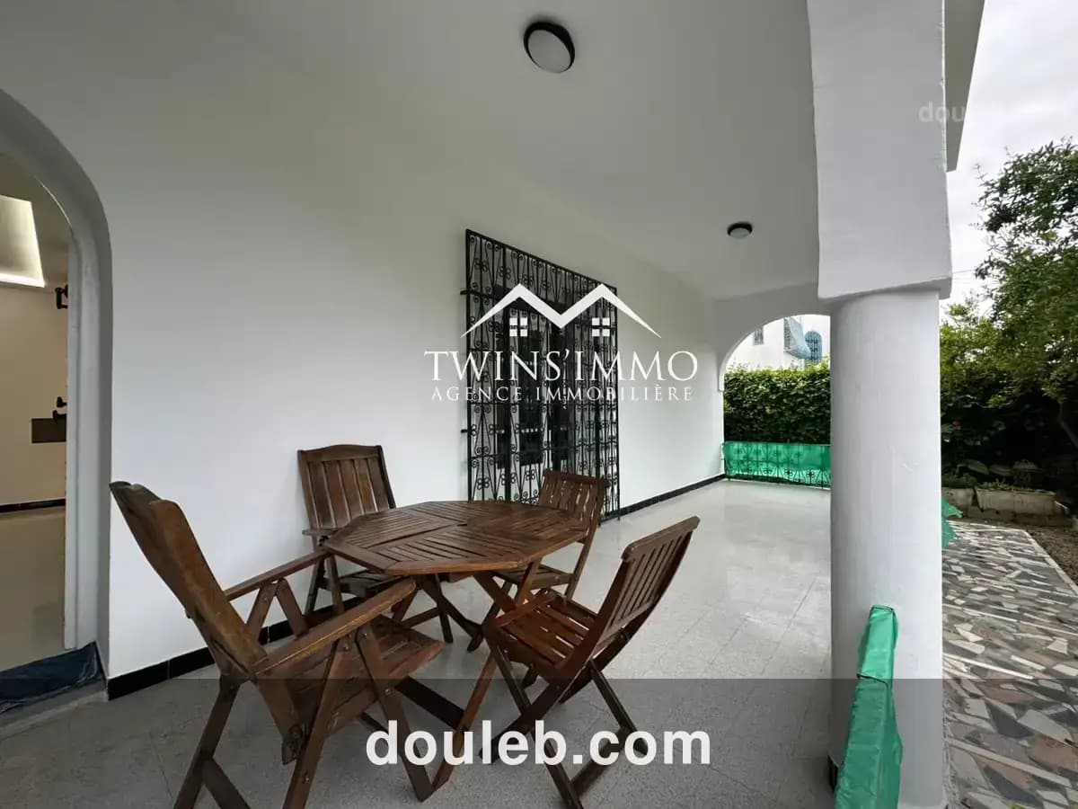 Rez de chaussée de villa meublé à marsa corniche - Photo 1