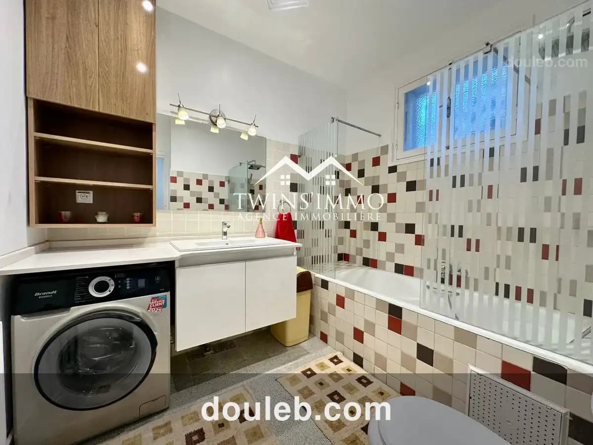 Rez de chaussée de villa meublé à marsa corniche - Miniature 2