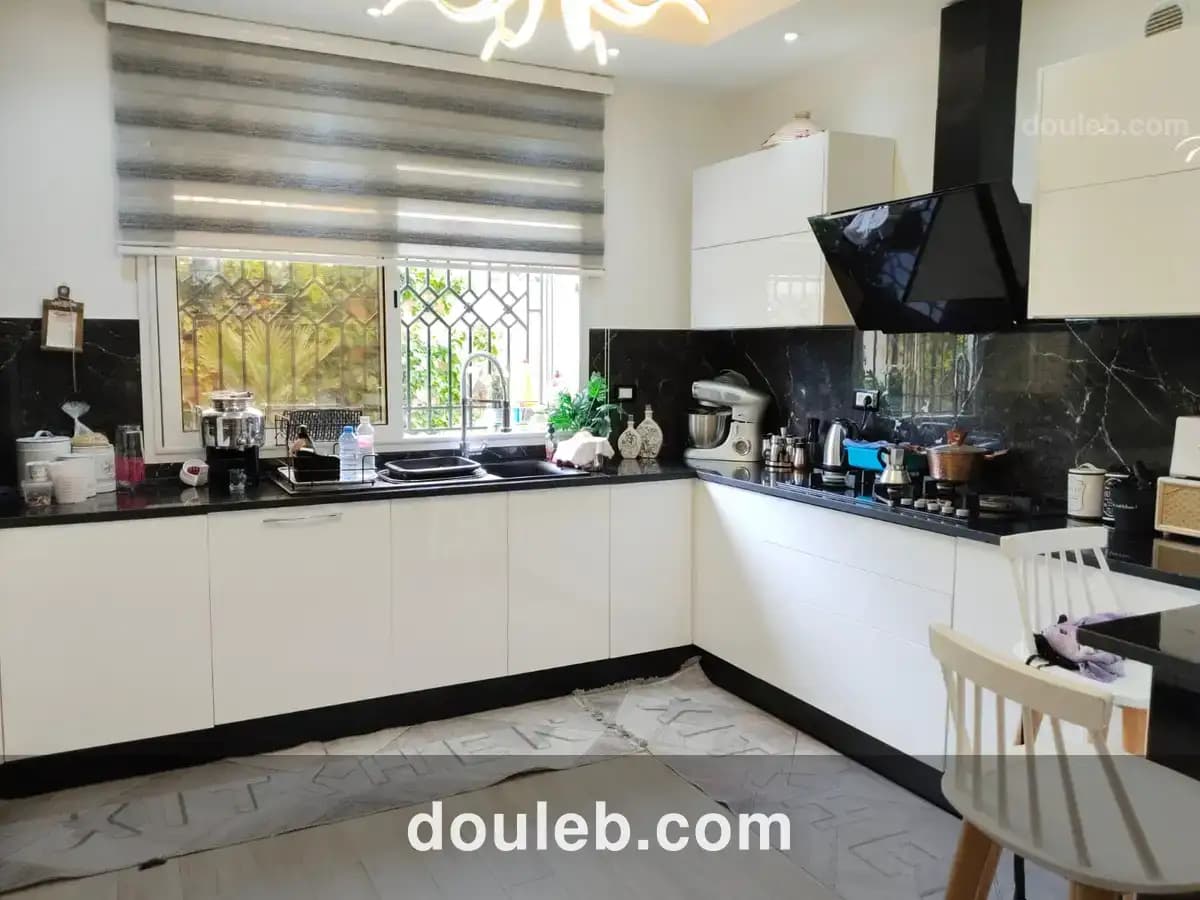 Ariana cité ennozha vnt petit immeuble - Miniature 3