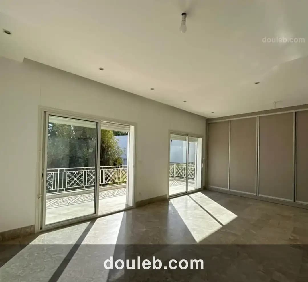 Villa moderne à mutuelle ville - Miniature 3