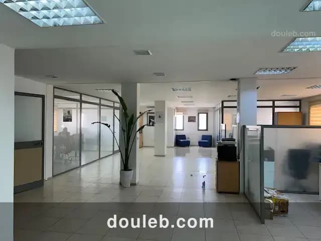 420 m2 bureaux et dépôt - Miniature 5