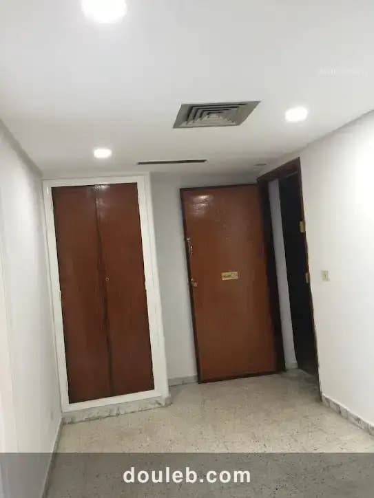 Bureau titré centre ville tunis - Miniature 2