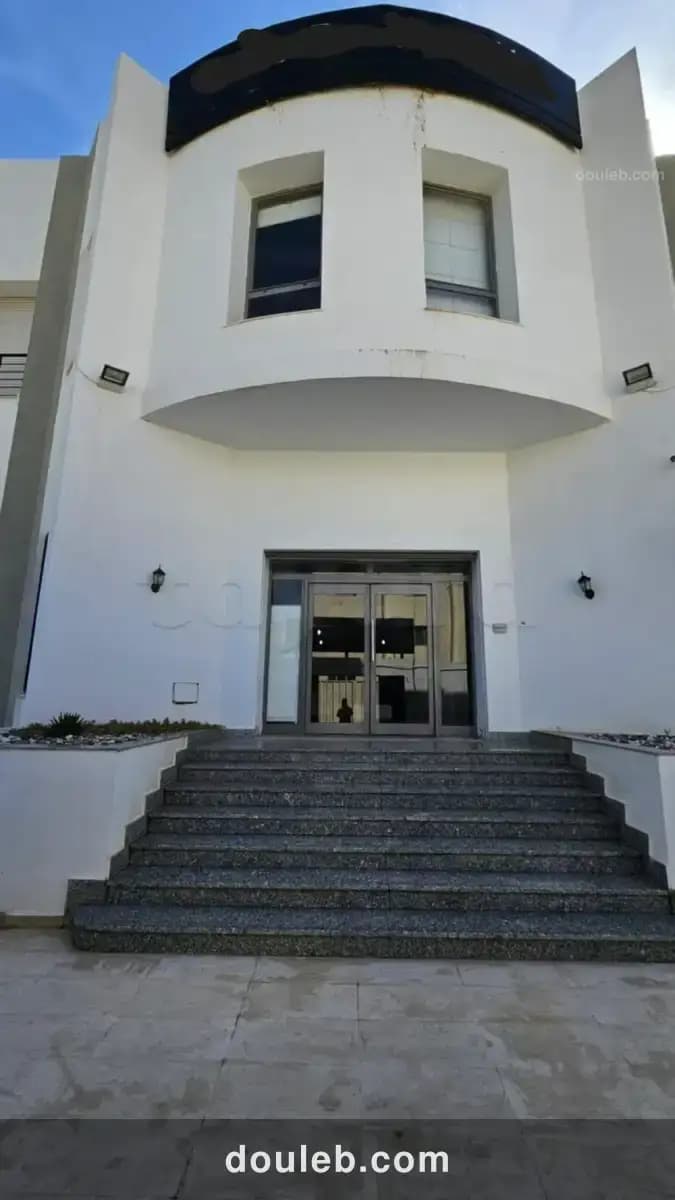 Grand showroom mnihla - Miniature 2