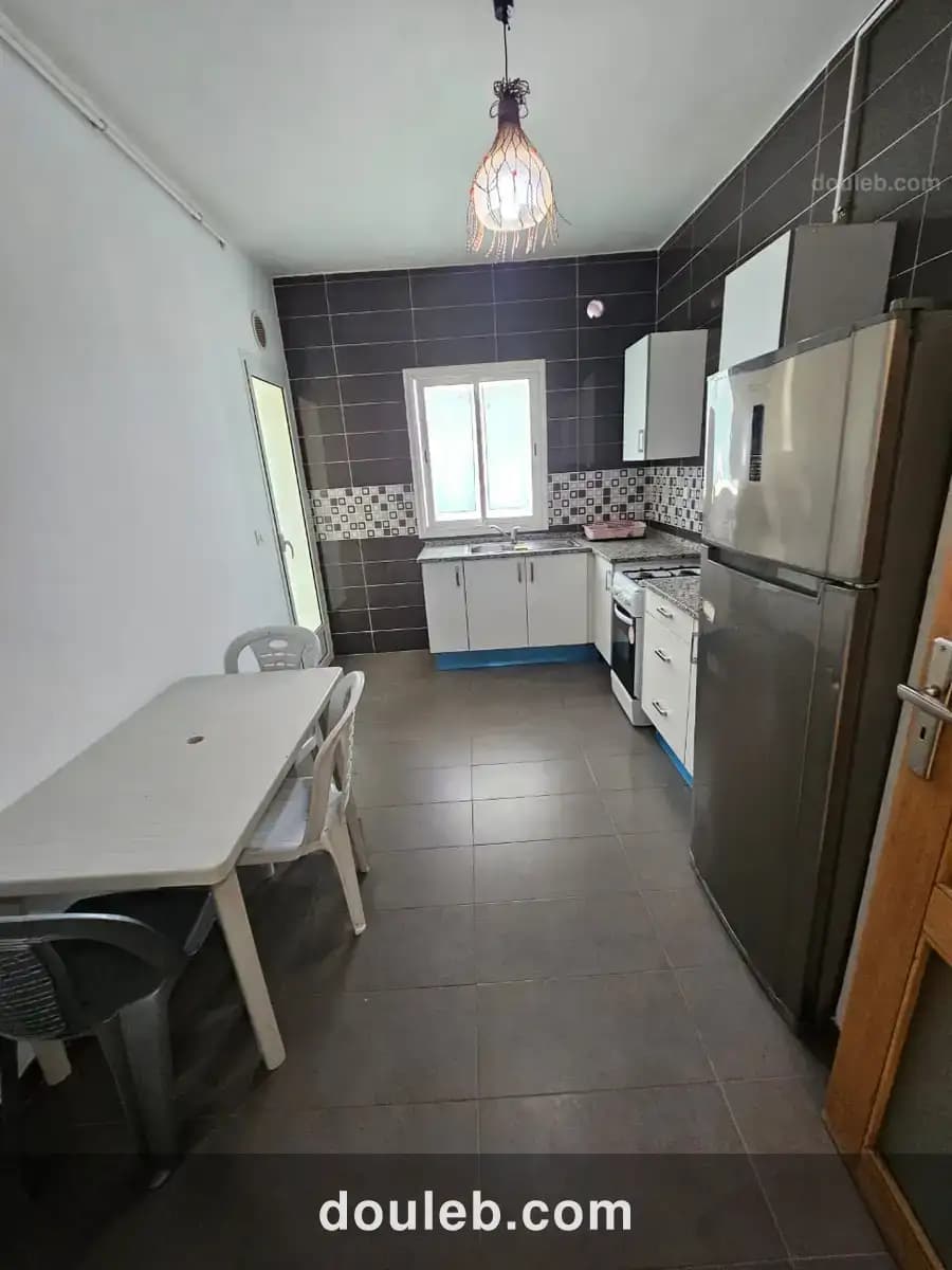 S plus un richement meublé à l'aouina - Miniature 2