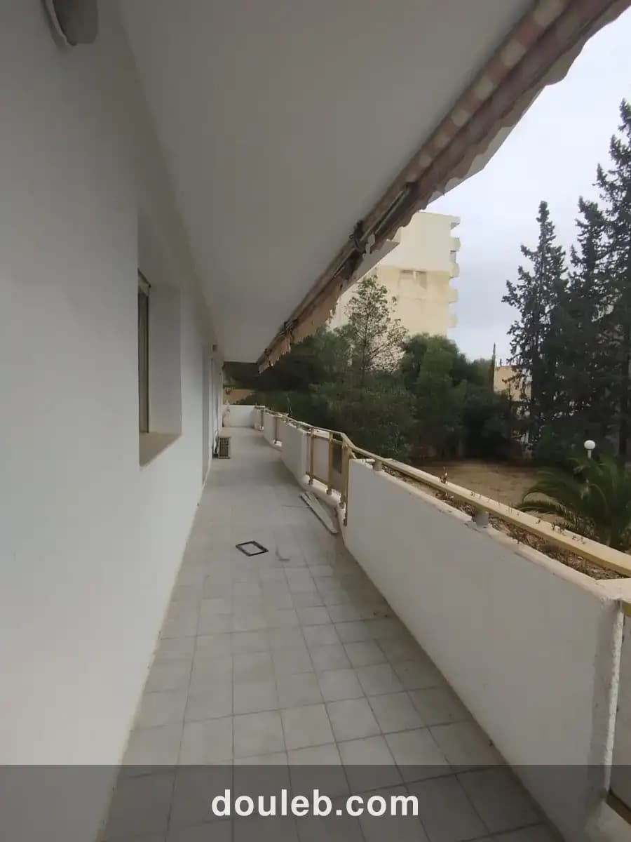 Un vaste appartement s4 à manar1 à Tunis