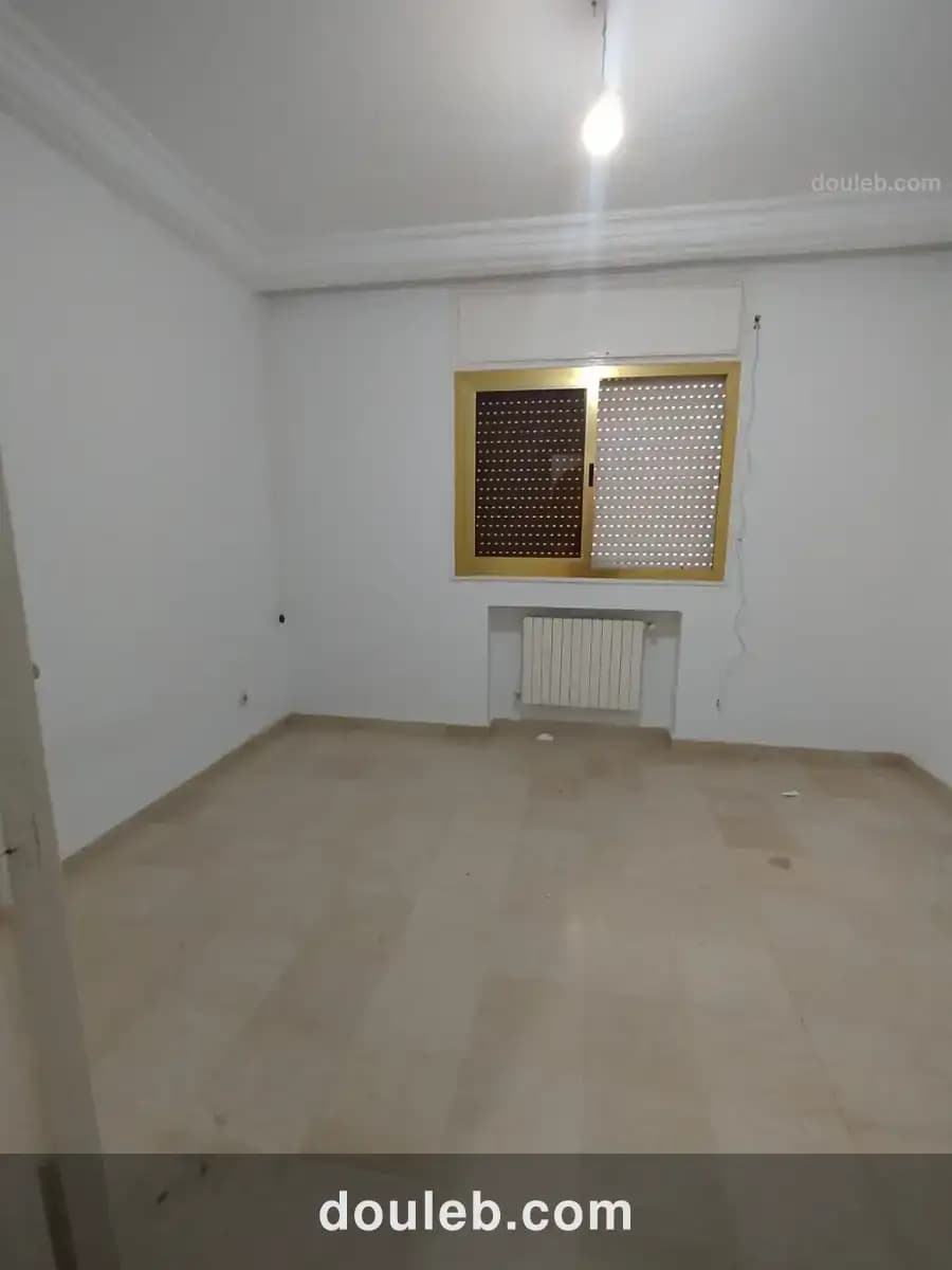 Un vaste appartement s4 à manar1 - Miniature 2
