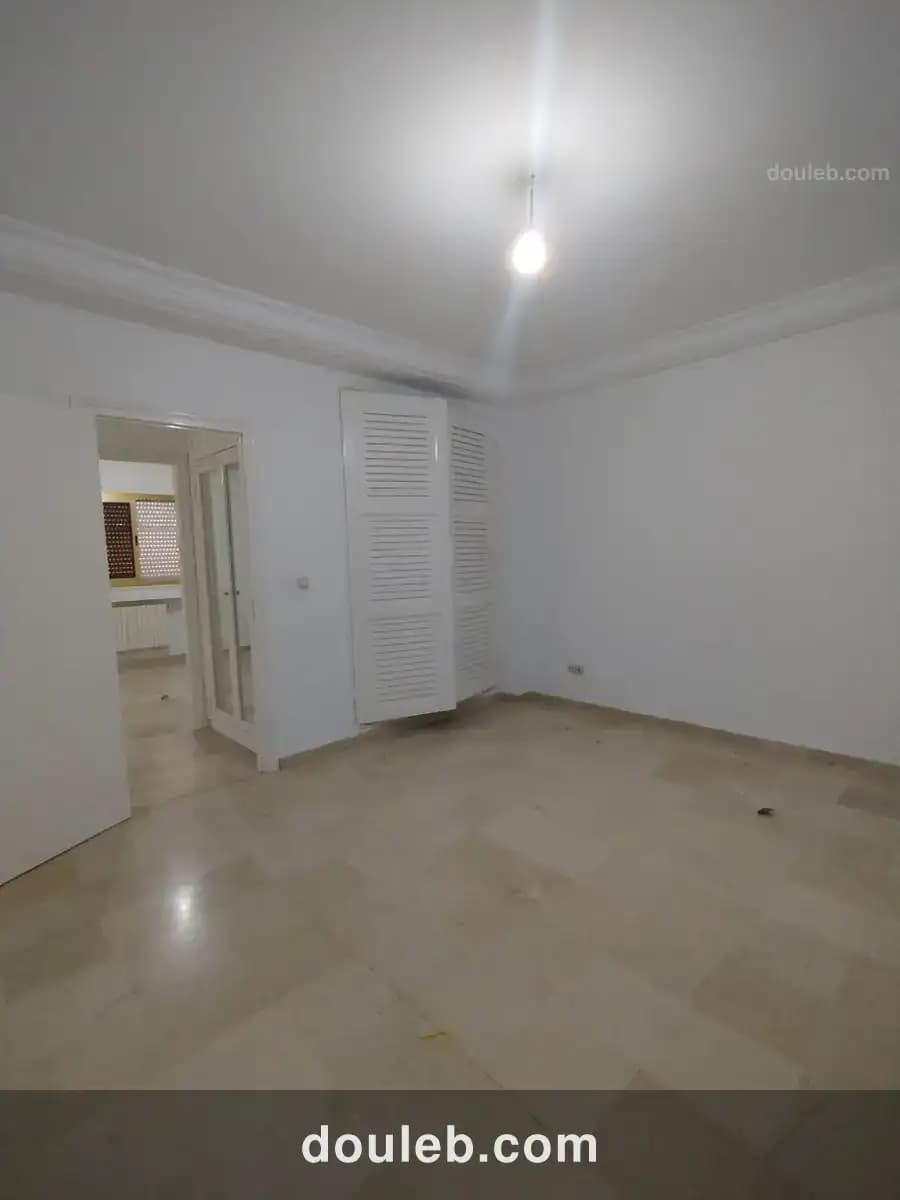 Un vaste appartement s4 à manar1 - Miniature 3