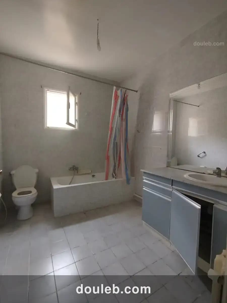 Un vaste appartement s4 à manar1 - Miniature 5