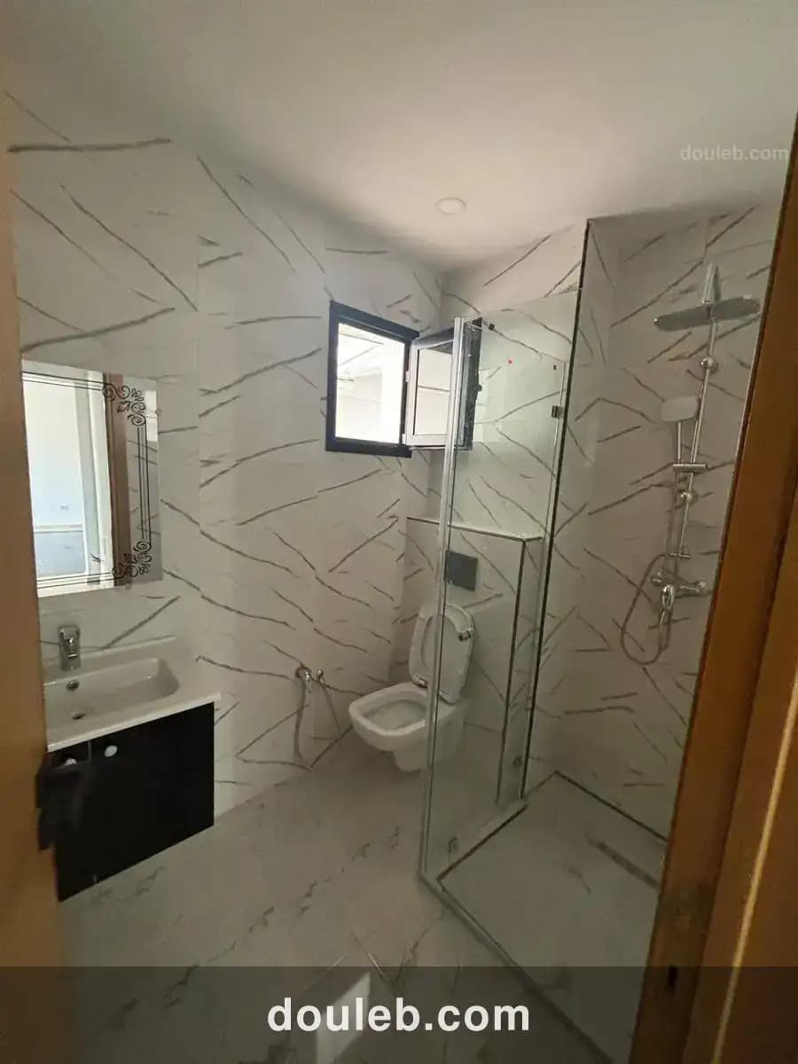 Appartement pres clinique soukra - Miniature 5