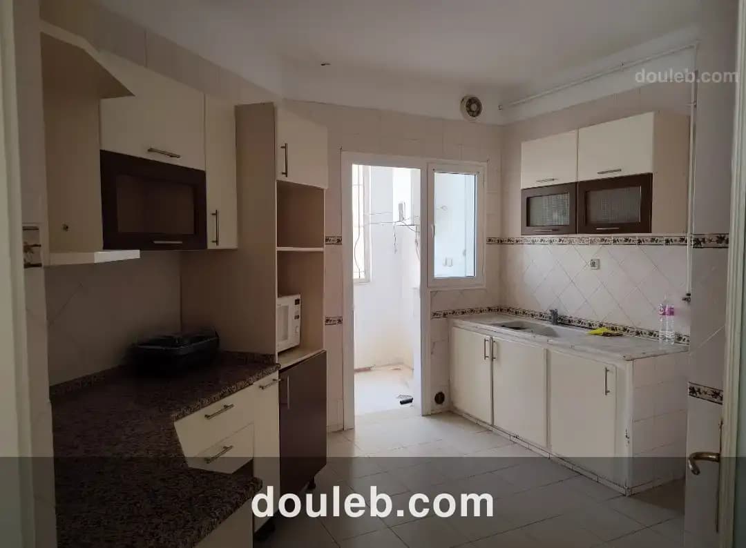 Spacieux appart avec vue degagée - Miniature 3