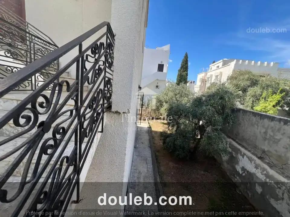 Grande villa à saisir - Miniature 3