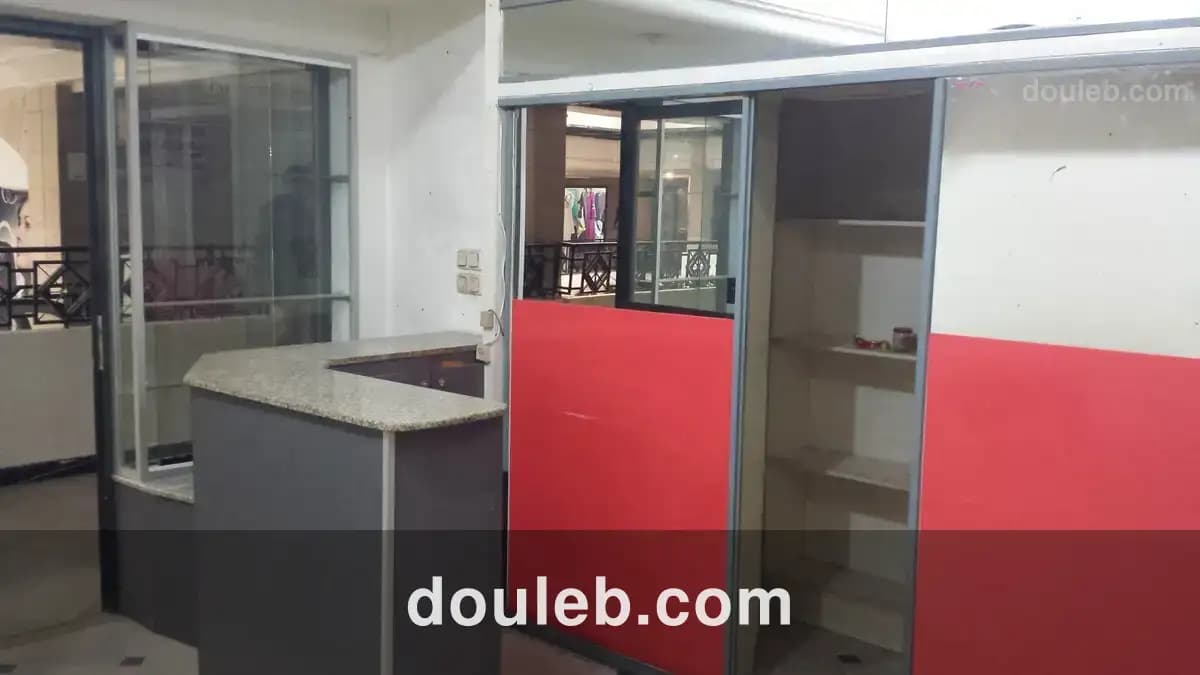 Boutique au centre galaxie lafayette - Miniature 3