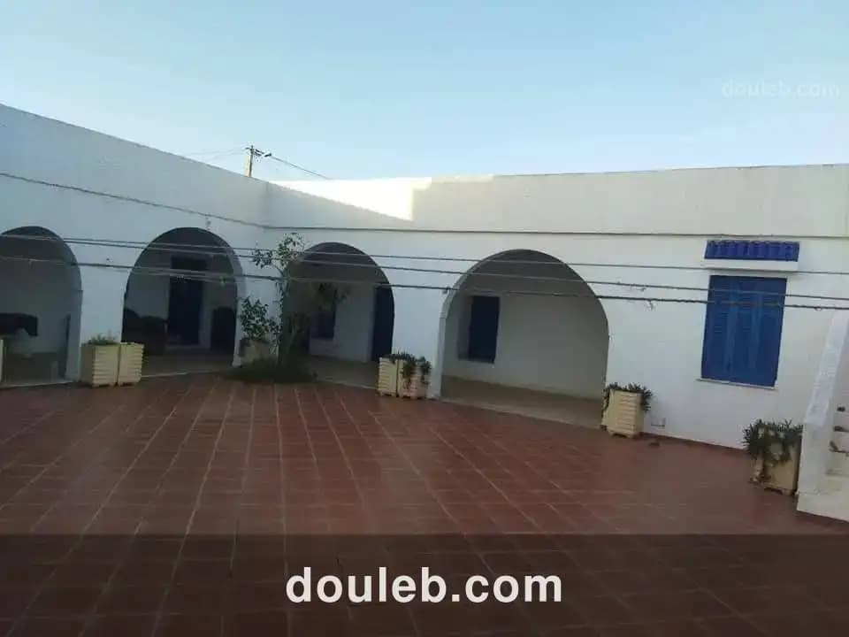 Maison style arabi ds 308m2 a el haouaria - Miniature 4