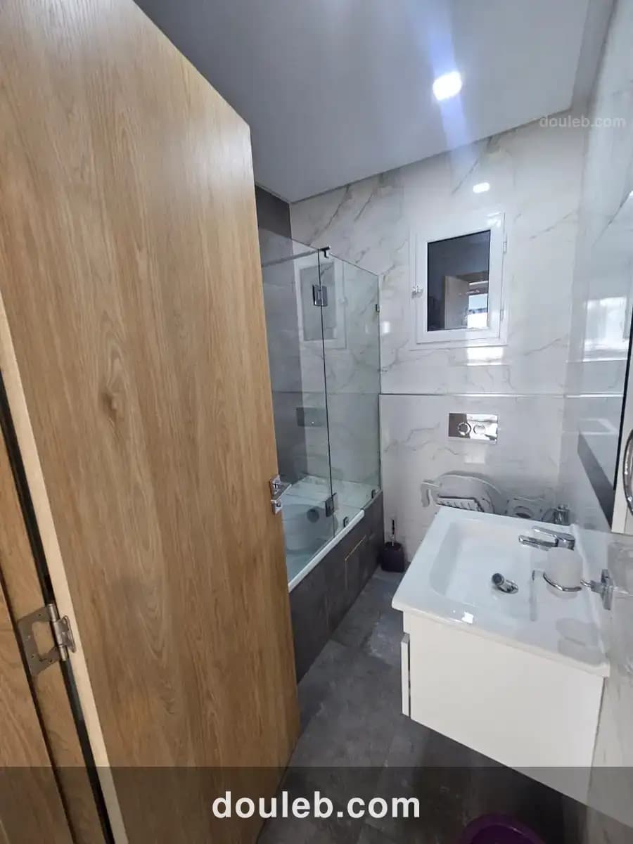 S plus deux lumineux à la nv soukra - Miniature 5