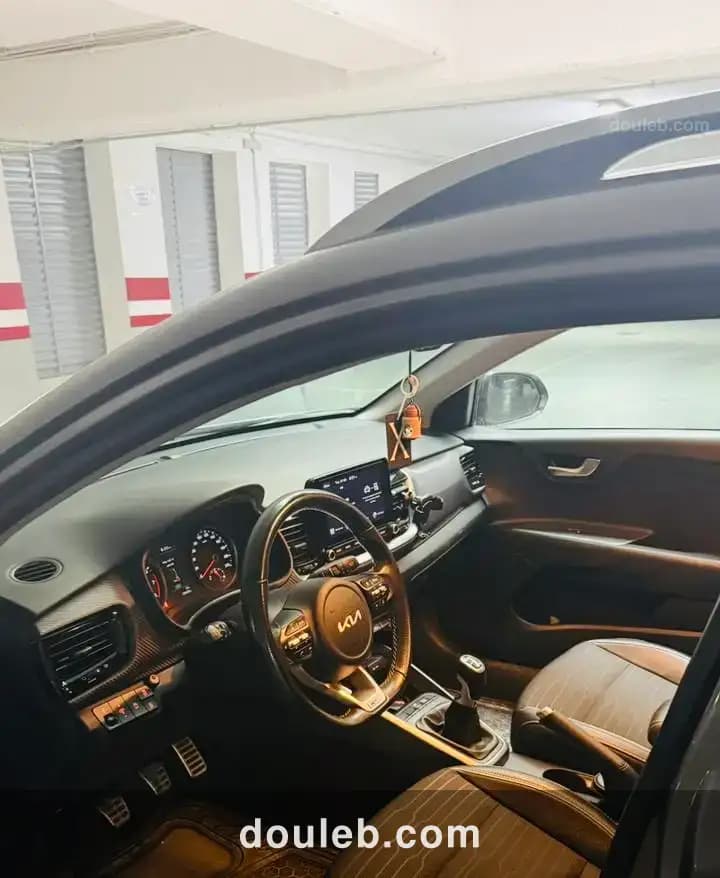 Superbe kia stonic gt line bvm comme neuve à Tunis