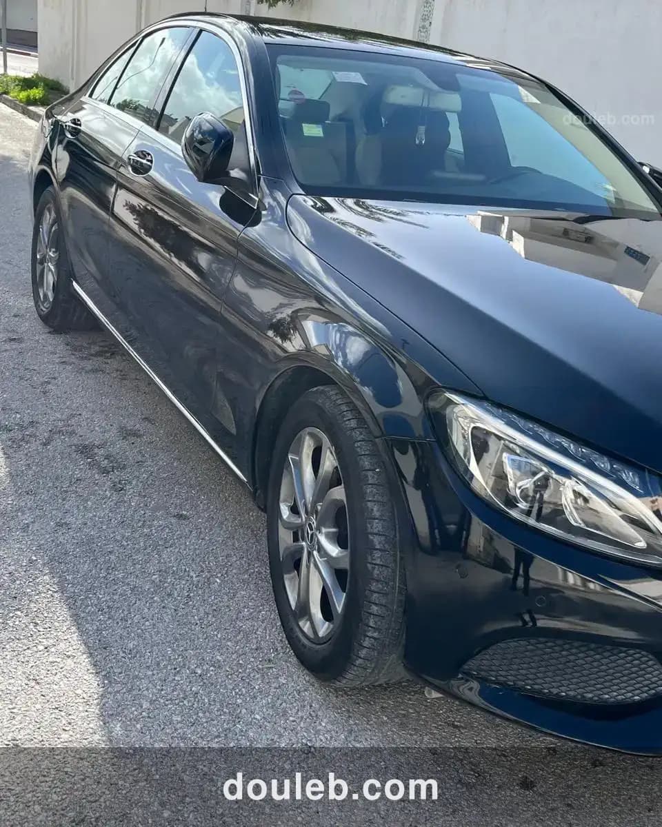 Mercedes classe c tres bon etat - Miniature 4