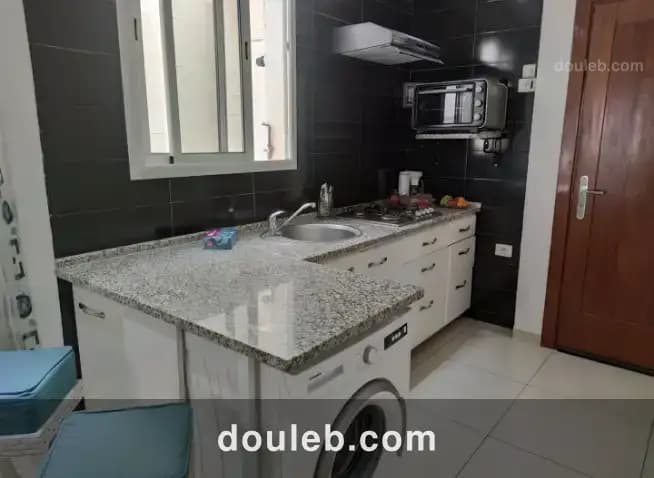 Studio meublé - Miniature 2