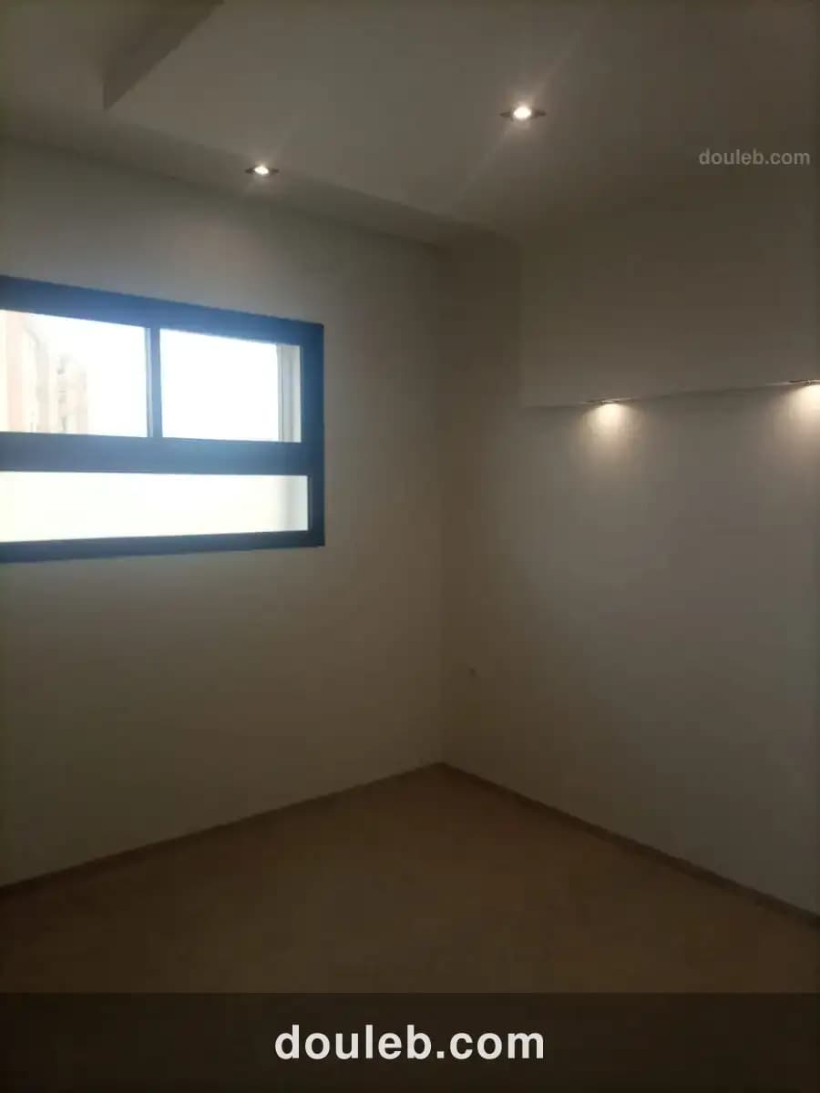 Résidence privée nouvellement construite - Miniature 3