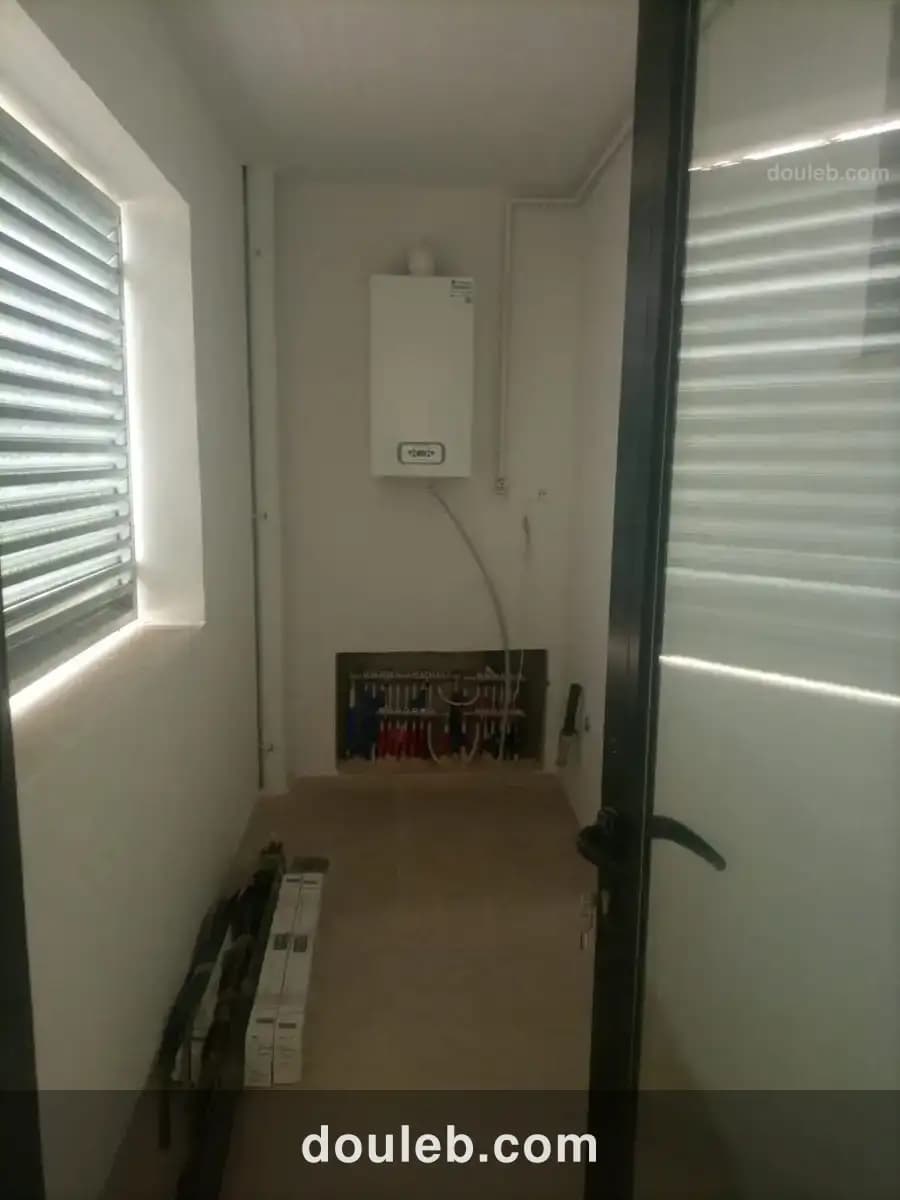 Résidence privée nouvellement construite - Miniature 4