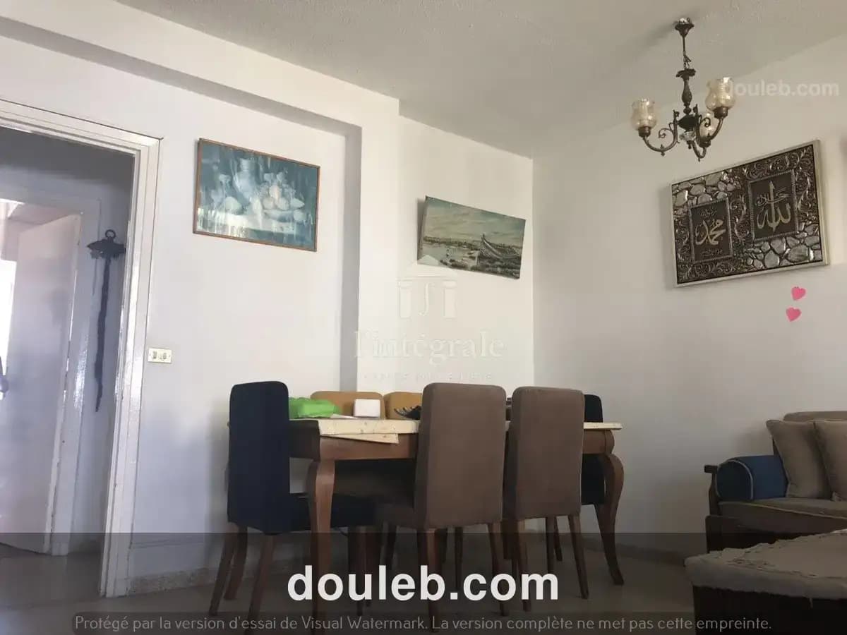 Bel appart s3 meublé - Miniature 3