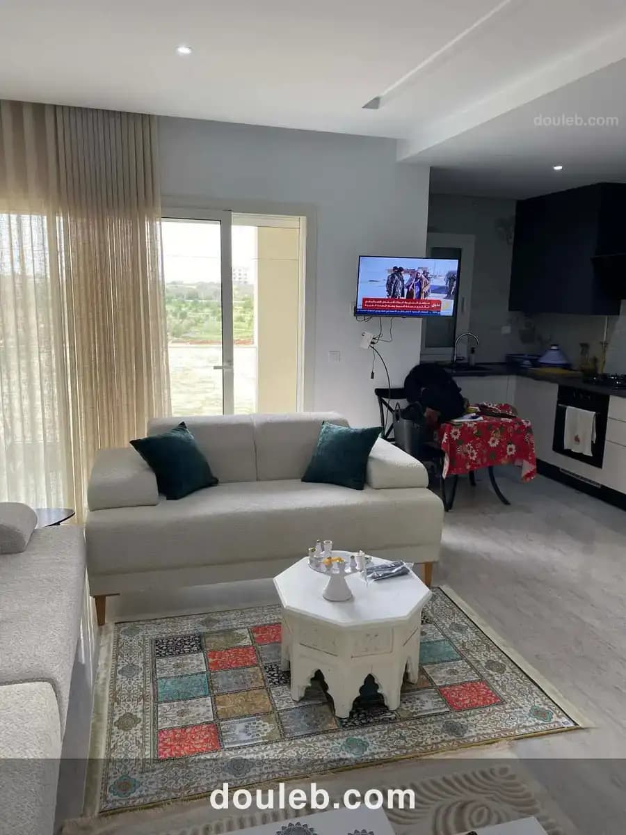 Appartement tout neuf richement meublé - Miniature 2