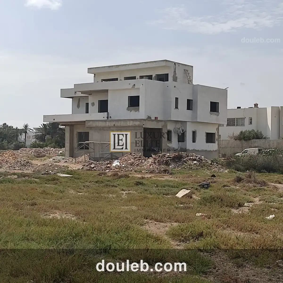 Terrain de 1389 m2 à chotrana la soukra - Miniature 3