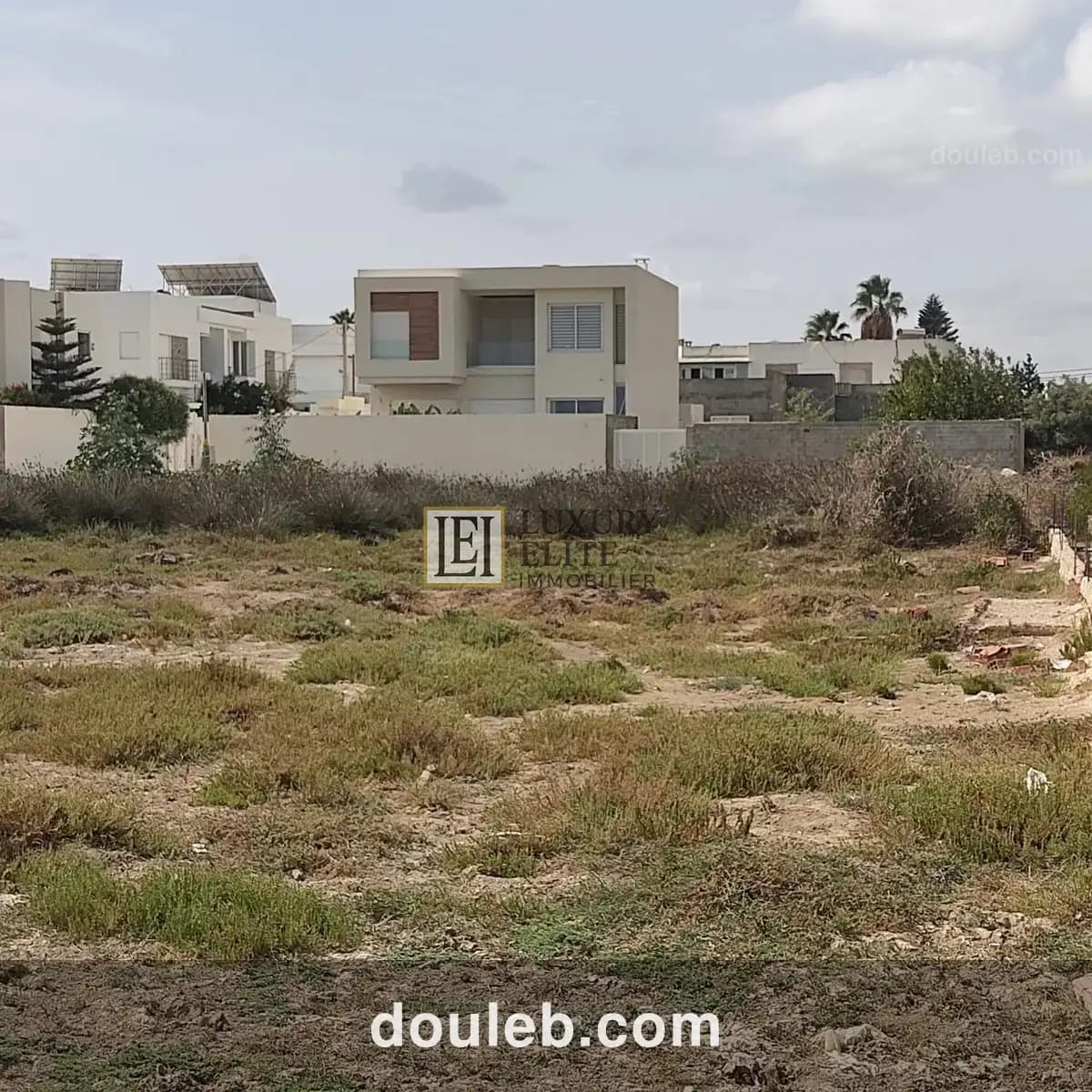 Terrain de 1389 m2 à chotrana la soukra - Miniature 4