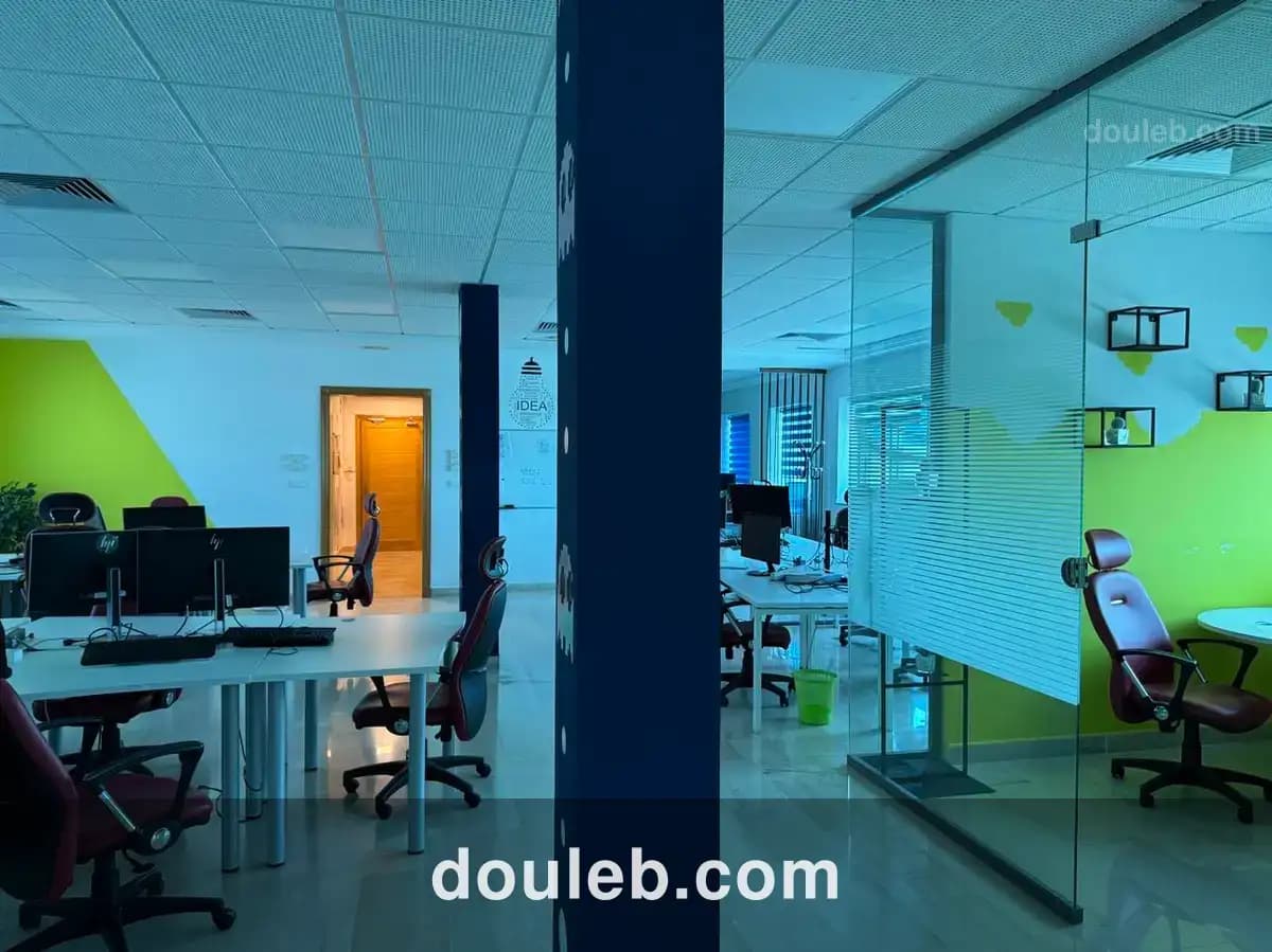 Très joli bureau 258 m2 au lac avec vu aéroport - Miniature 5