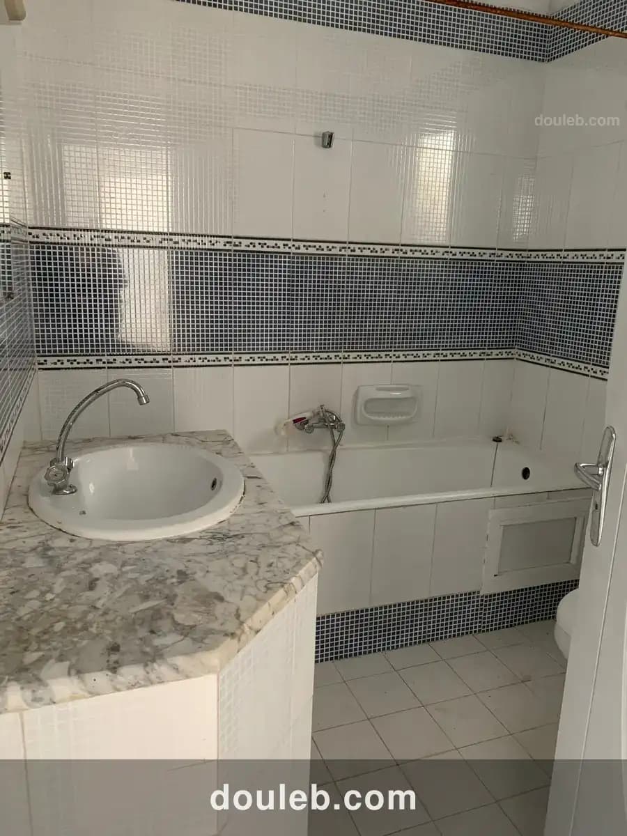 Appartement s2 cellier et place parking - Miniature 4