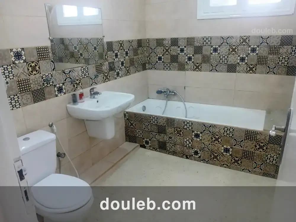 Joli étage de villa 1ére étage - Miniature 2