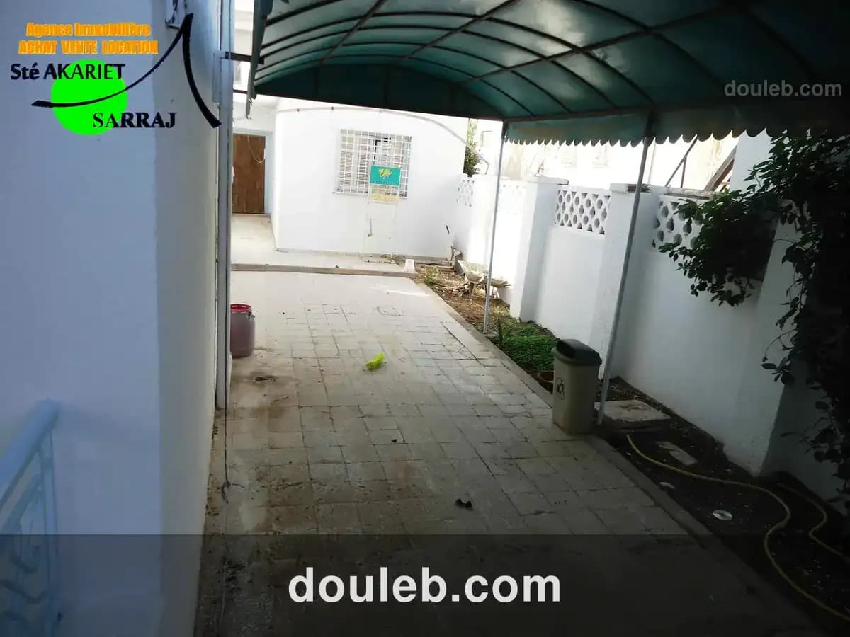 Villa style américain situé au coeur de khzema est - Miniature 4