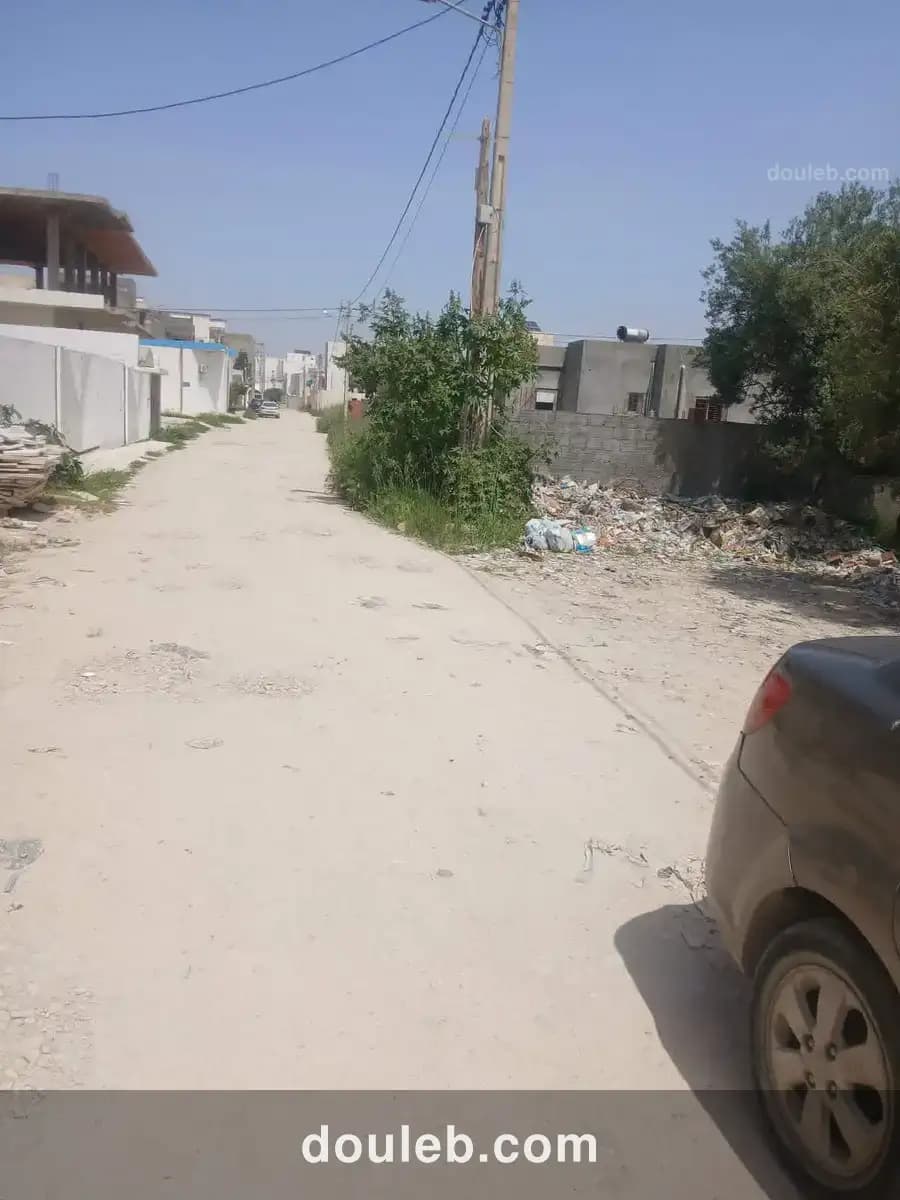 Terrain pour affaire - Miniature 2