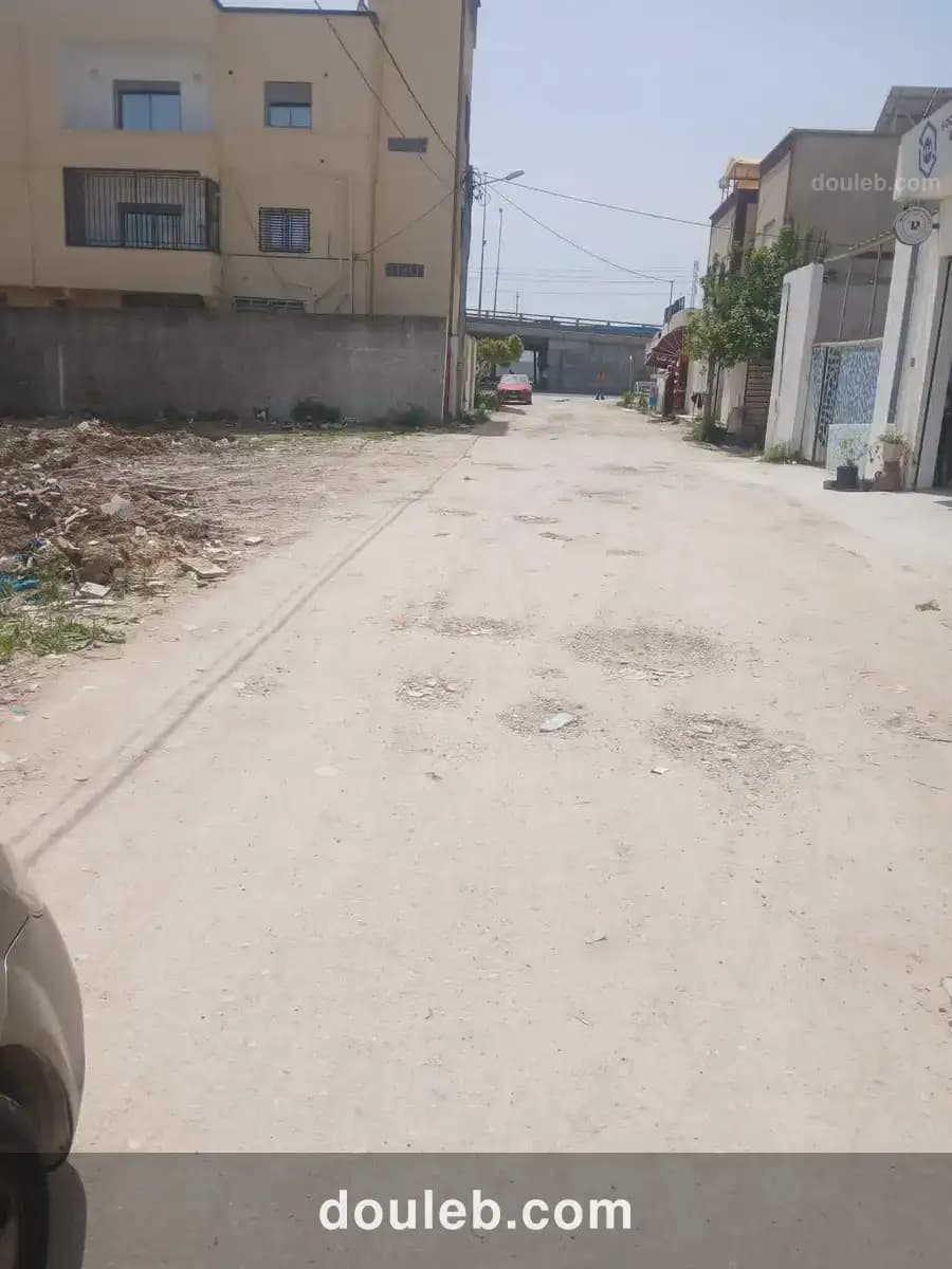 Terrain pour affaire en or - Miniature 4