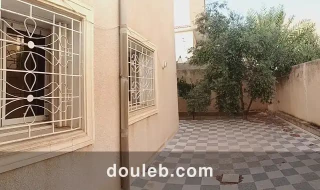 Villa 2 étages au mourouj 3 - Miniature 2