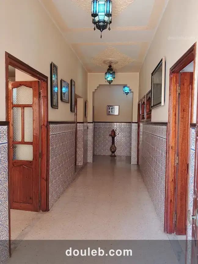 Villa av 20 mars avec local commercial - Miniature 4