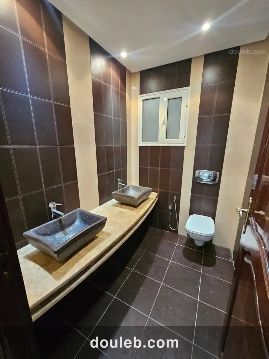 Villa sur deux niveau menzah 9a - Miniature 4