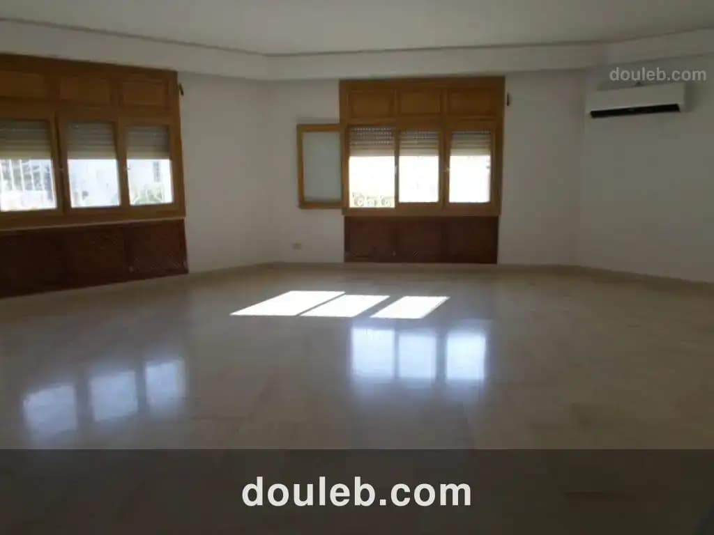 S 3 spacieux à jardins el aouina - Photo 1