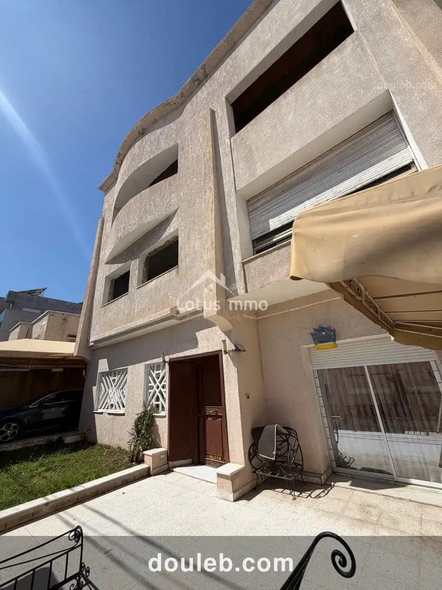 Immeuble sur avenue taieb mhiri ariana - Photo 1