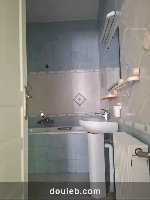 Agréable appartement à la résidence salma l'aouina - Miniature 5